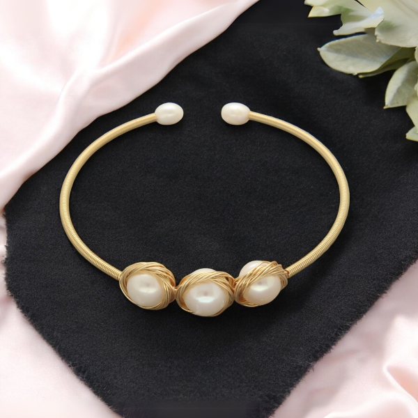 Mallory Pearl Bracelet For Women