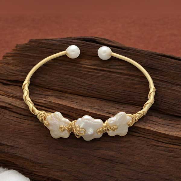 Elysian Pearl Bracelet For Women