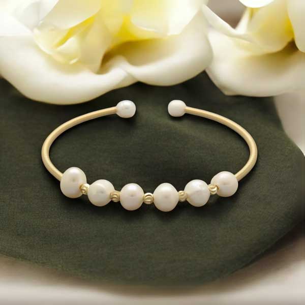 Rumi Pearl Bracelet For Women