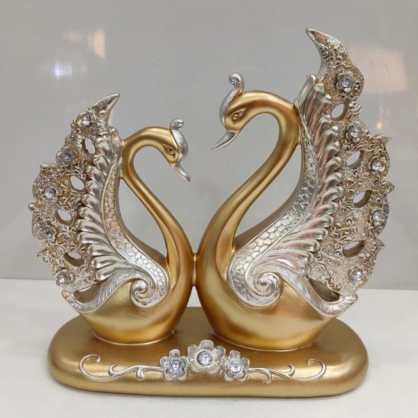 Royal Swan Pair