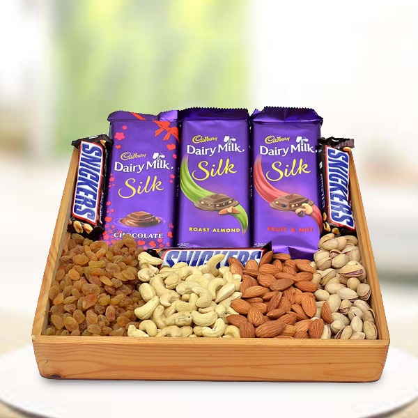 Chocolaty Dry Fruits Hamper