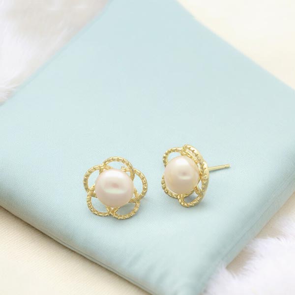 Exquisite Pearl Earrings for Sister